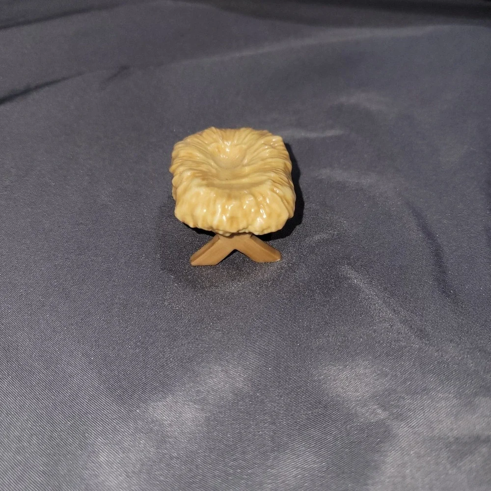 Lenox Little Town Of Bethlehem Nativity Baby Crib Manger